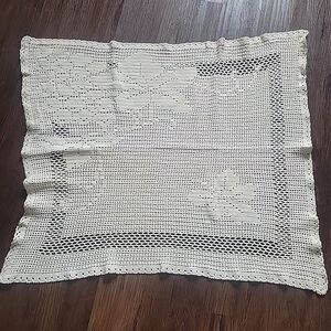 Vintage/Antique Tan Table Cloth rectangle 32" x 26" - Filet Crochet Lace Cottage